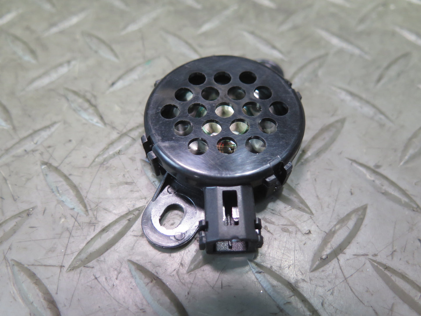 2016-2019 Tesla Model S 75D Siren Alarm Warning Buzzer Speaker