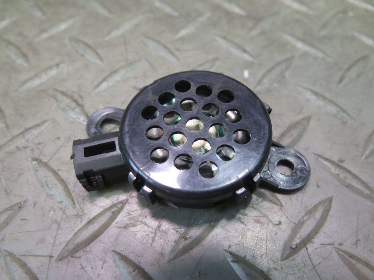 2016-2019 Tesla Model S 75D Siren Alarm Warning Buzzer Speaker