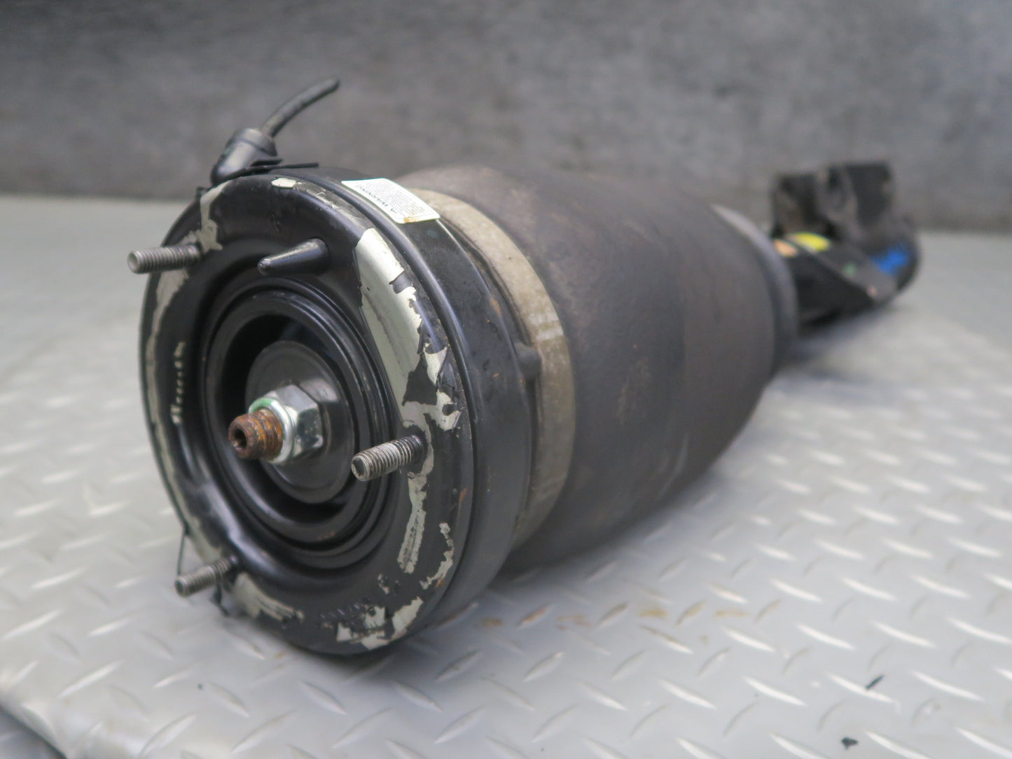 03-06 BMW E53 X5 AWD Front Left Air Strut Shock Absorber Arnott AS-2306