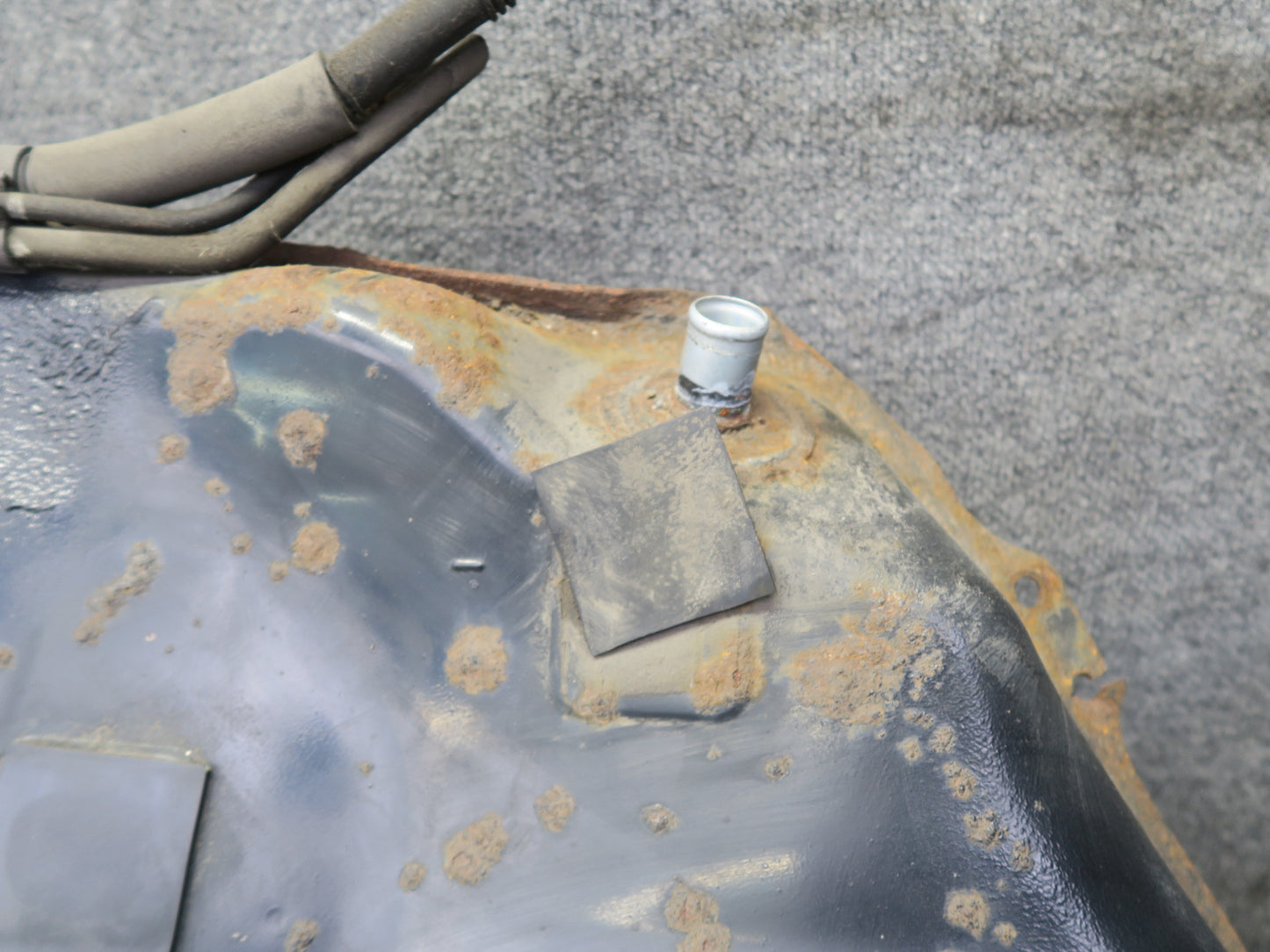 01-05 Lexus JZS160 GS300 GS430 Fuel Gas Tank OEM
