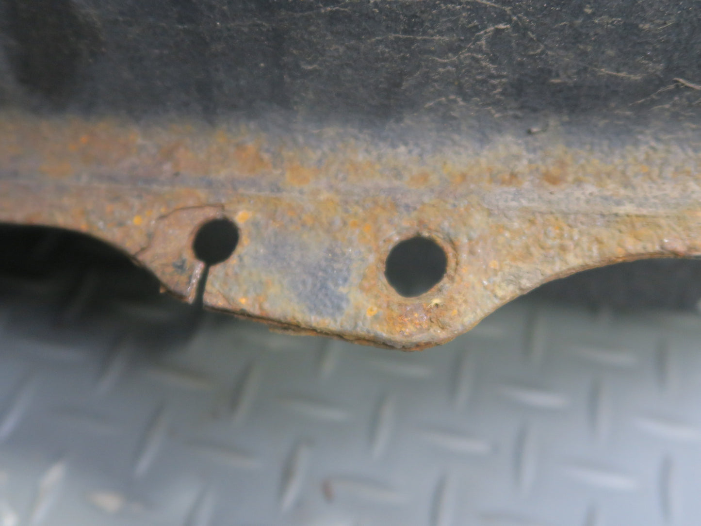 01-05 Lexus JZS160 GS300 GS430 Fuel Gas Tank OEM