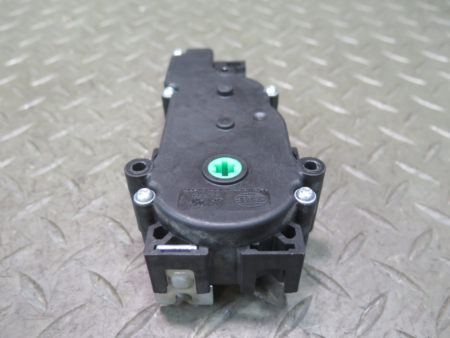 2016-2019 Tesla Model S 75D Rear Trunk Liftgate Tail Gate Lock Latch Actuator