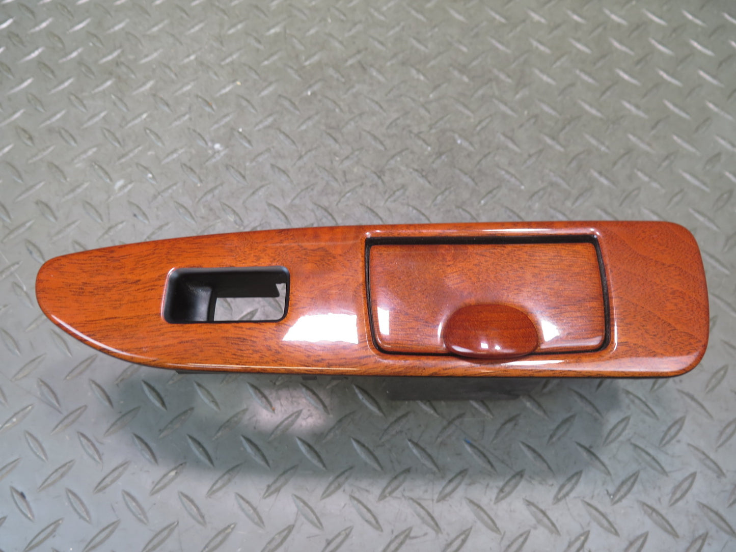 1998-2002 Lexus UZJ100L LX470 Rear Right Side Power Window Switch Panel Wood