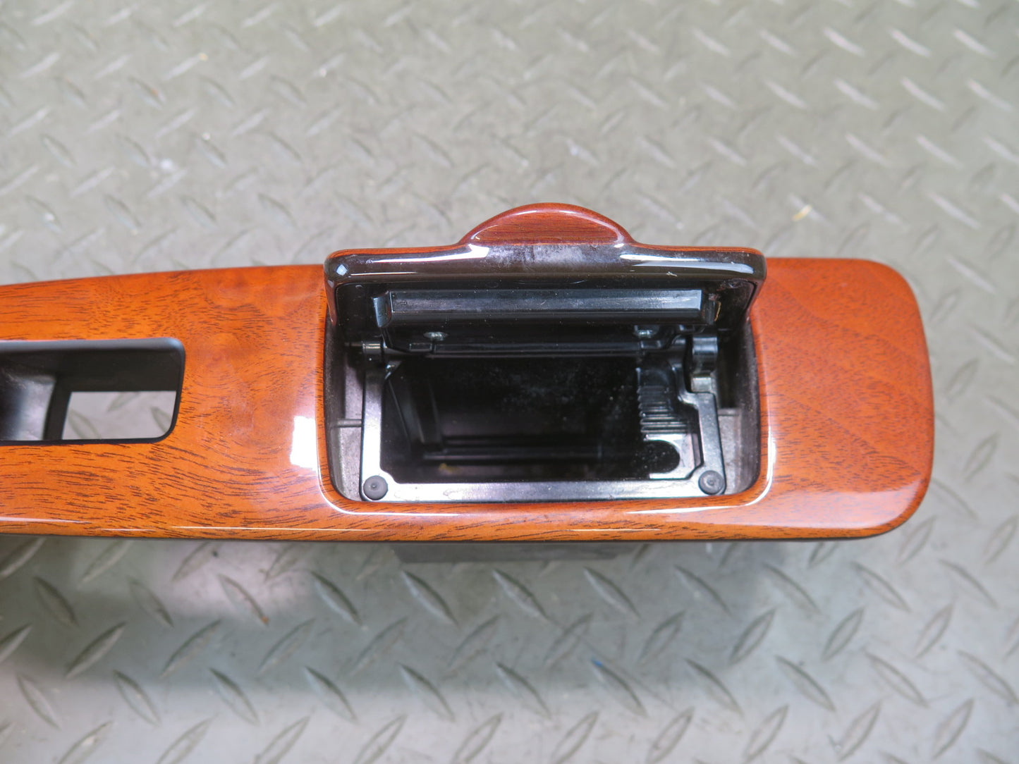 1998-2002 Lexus UZJ100L LX470 Rear Right Side Power Window Switch Panel Wood