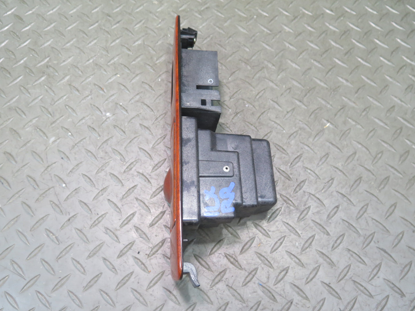 1998-2002 Lexus UZJ100L LX470 Rear Right Side Power Window Switch Panel Wood