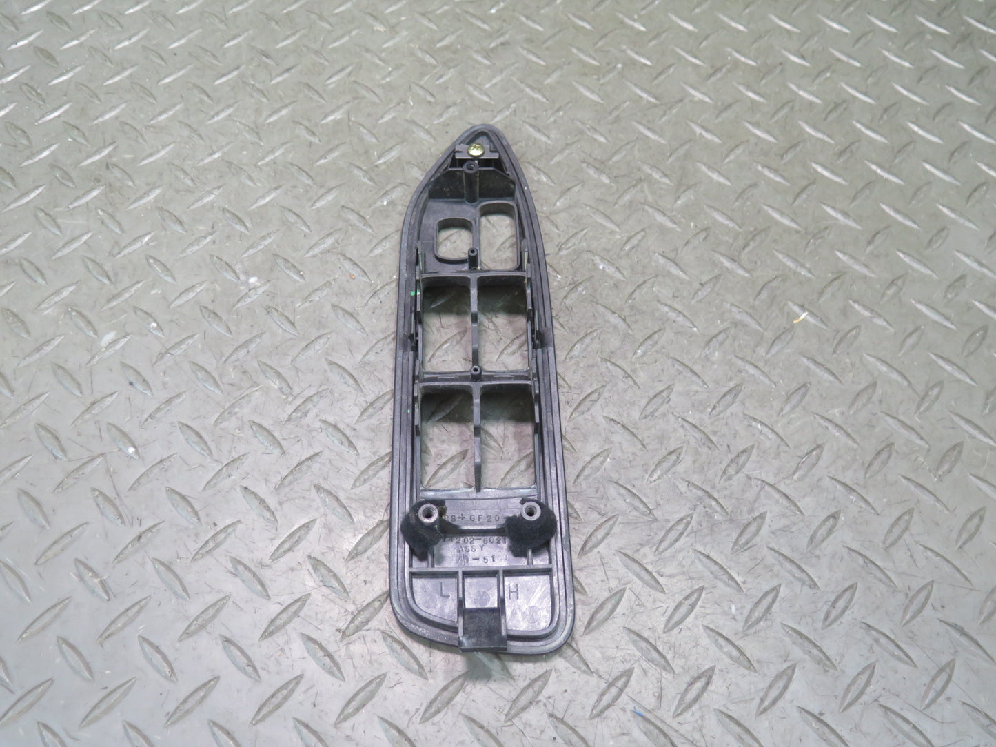 1998-2002 Lexus UZJ100L LX470 Front Left Side Power Window Switch Panel Wood