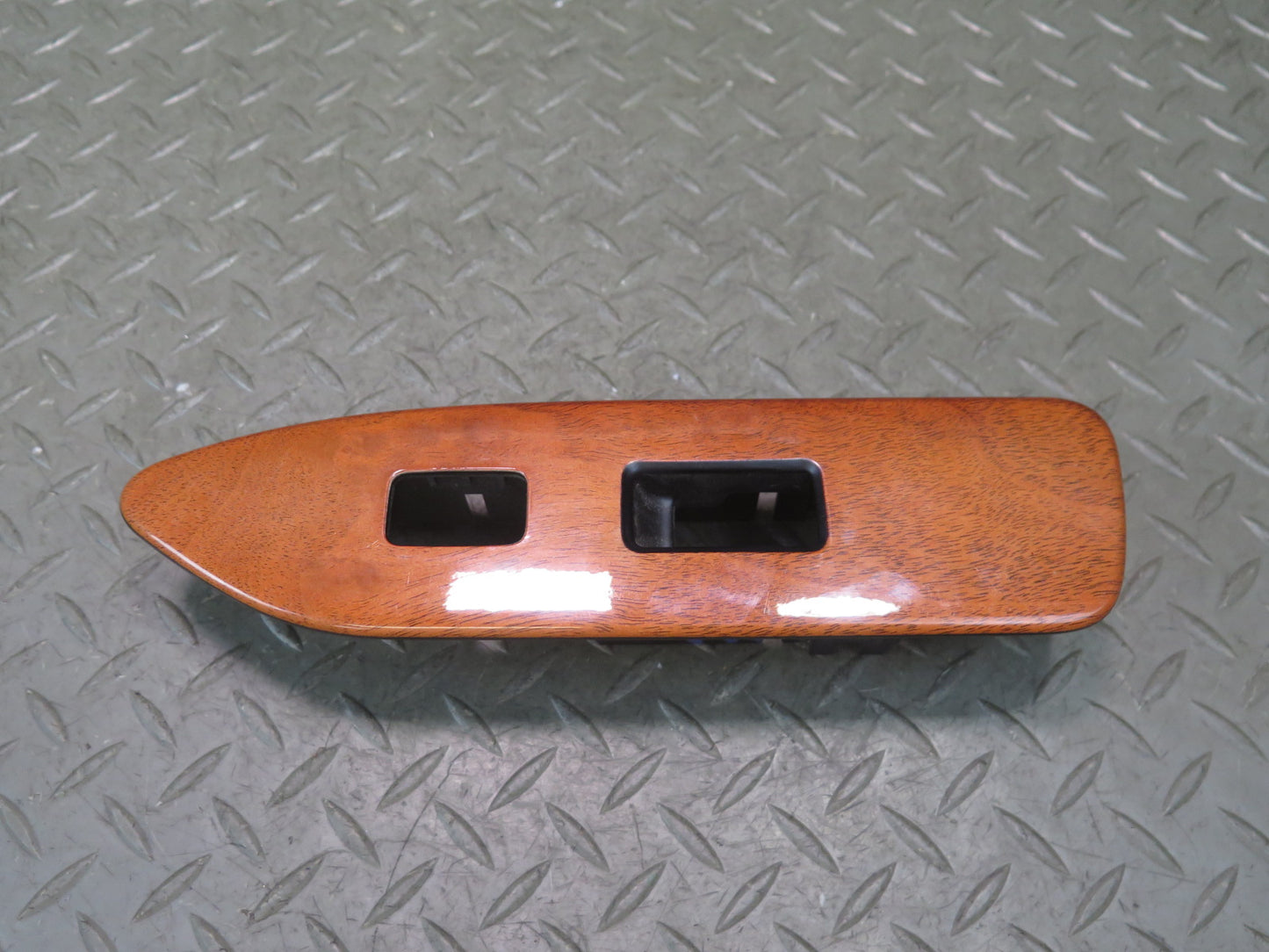 1998-2002 Lexus UZJ100L LX470 Front Right Side Power Window Switch Panel Wood