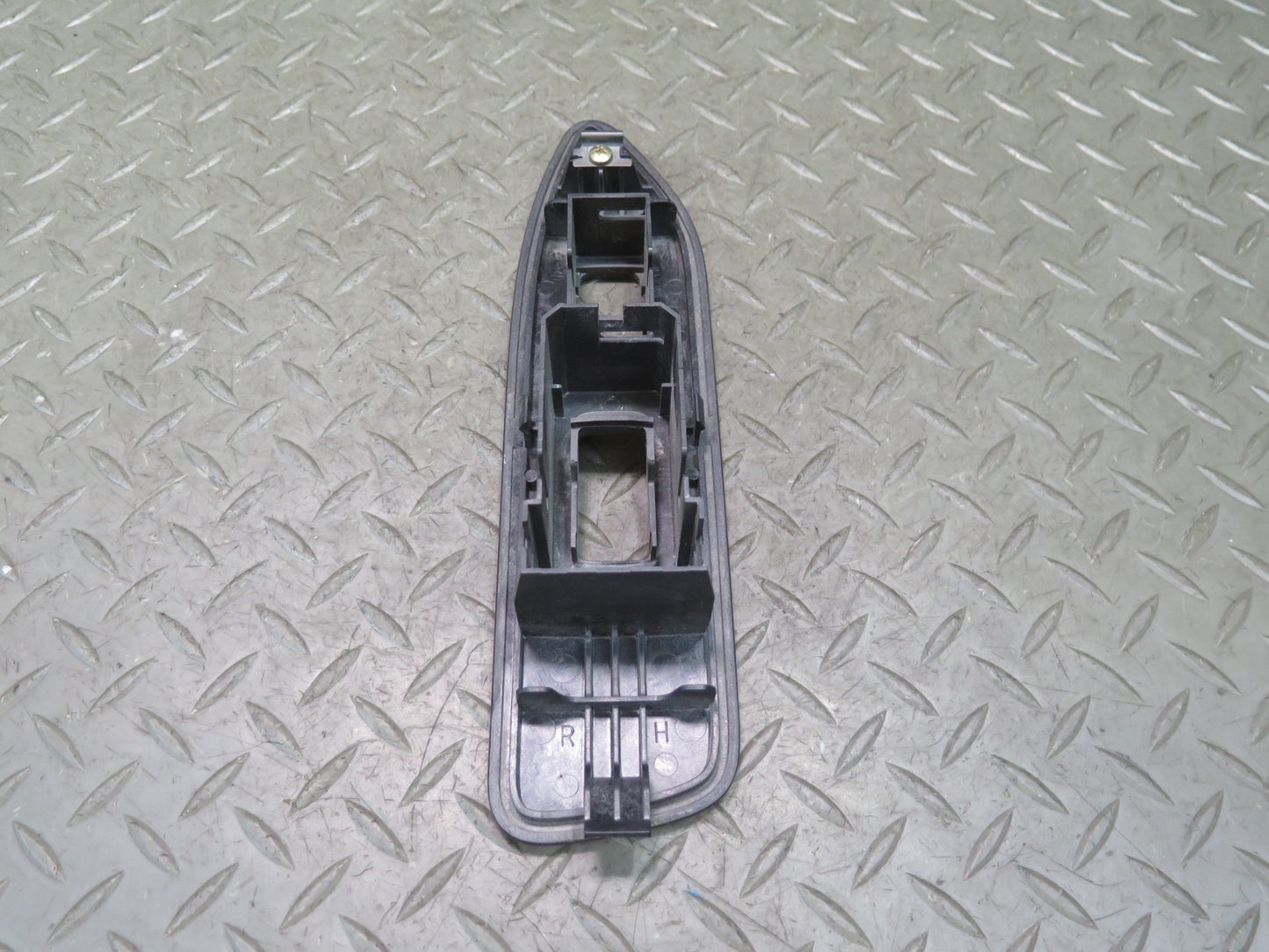 1998-2002 Lexus UZJ100L LX470 Front Right Side Power Window Switch Panel Wood