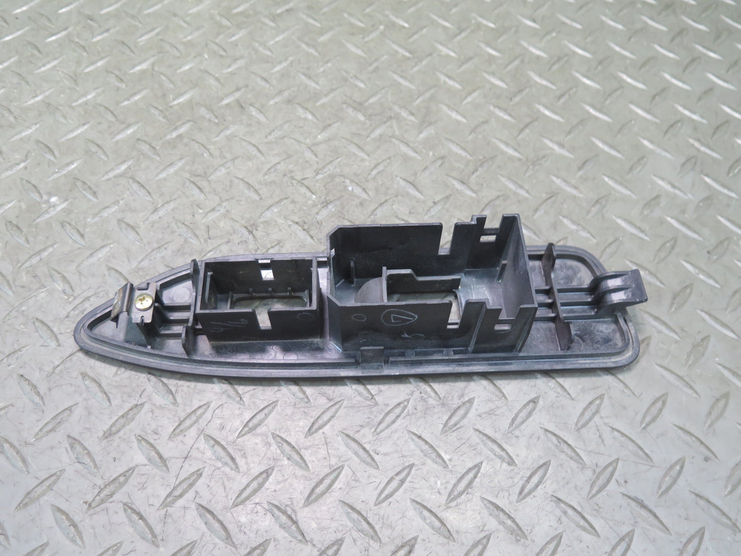 1998-2002 Lexus UZJ100L LX470 Front Right Side Power Window Switch Panel Wood