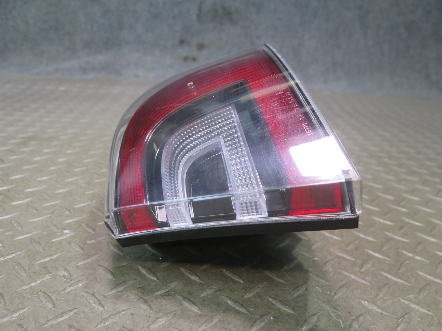 2016-2019 Tesla Model S 75D Rear Right Pass Side Outer Tail Light Lamp