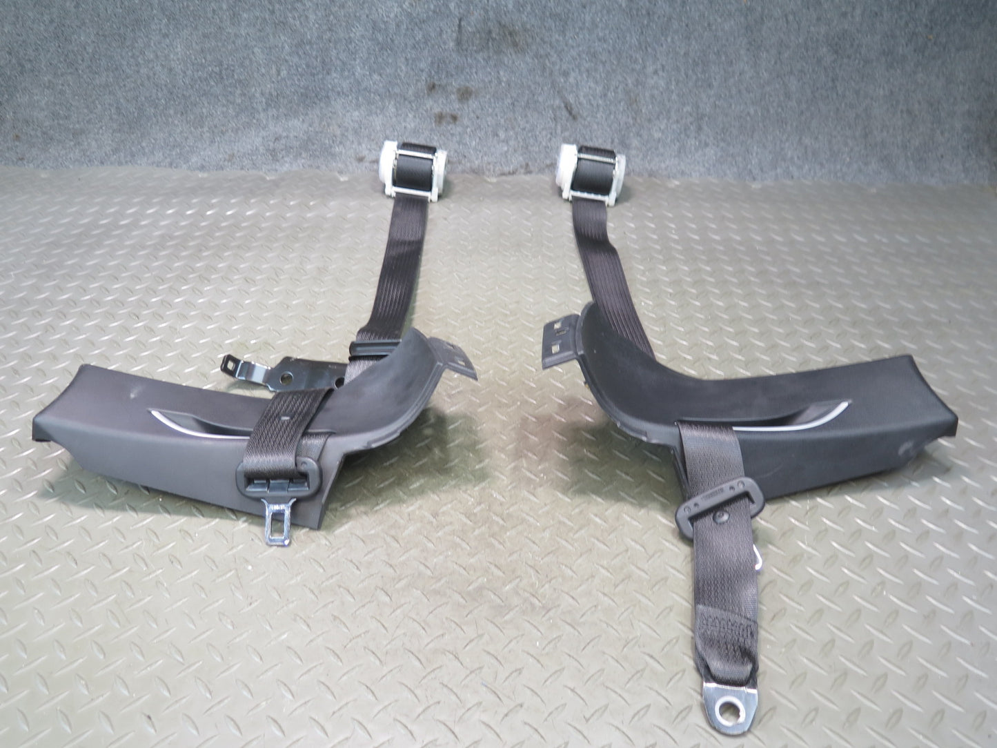 16-19 TESLA MODEL S 75D SET OF 2 REAR RIGHT & LEFT SEATBELT RETRACTOR OEM