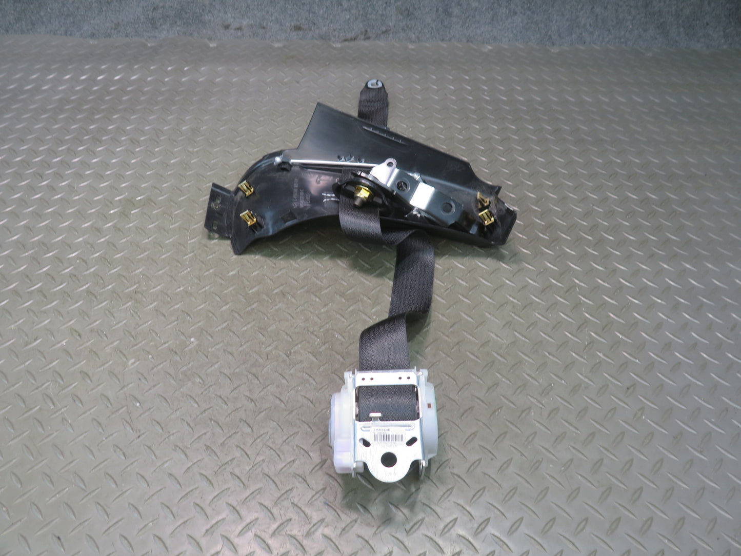 16-19 TESLA MODEL S 75D SET OF 2 REAR RIGHT & LEFT SEATBELT RETRACTOR OEM