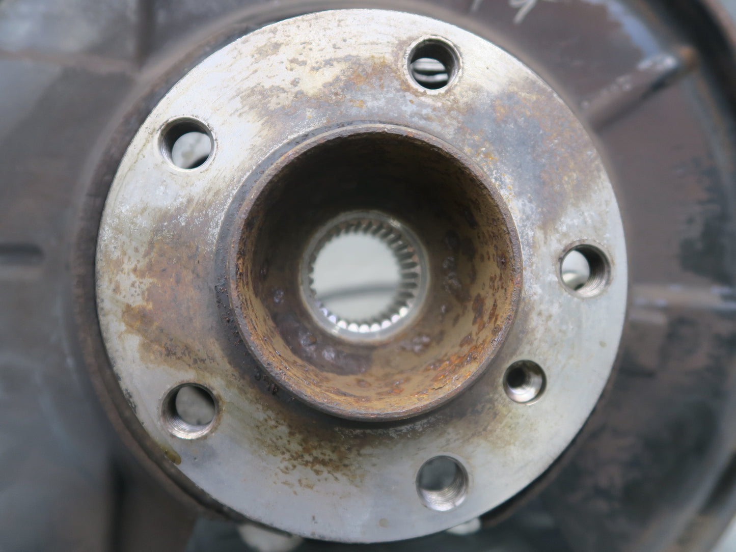 04-06 BMW E53 X5 AWD Rear Left Spindle Knuckle Wheel Hub Bearing OEM
