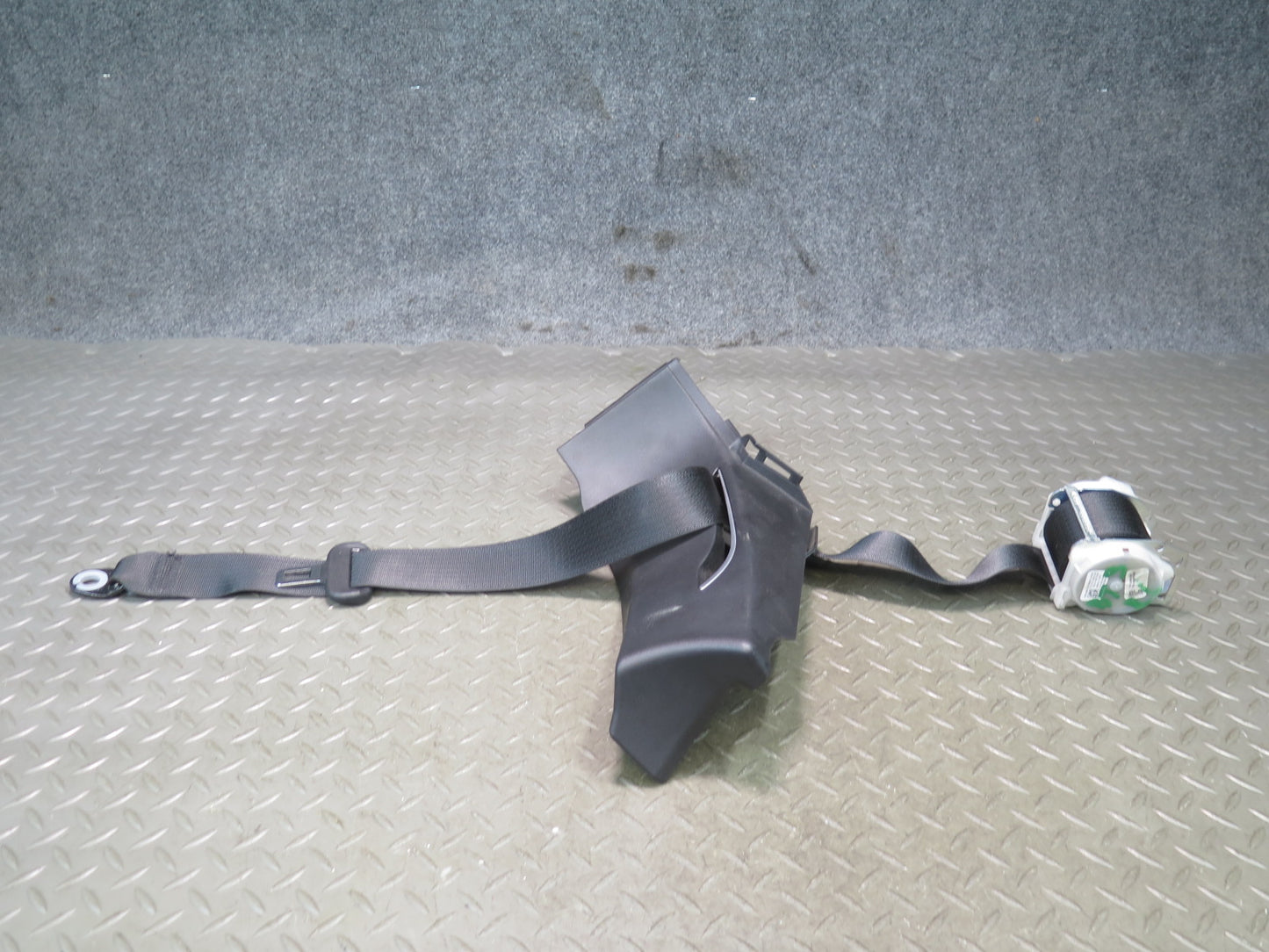 16-19 TESLA MODEL S 75D SET OF 2 REAR RIGHT & LEFT SEATBELT RETRACTOR OEM