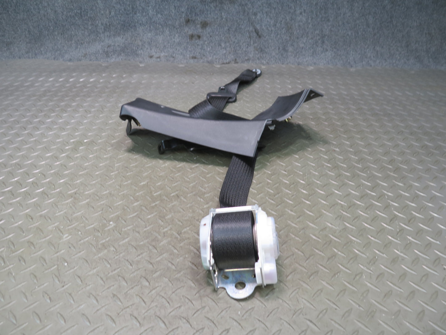 16-19 TESLA MODEL S 75D SET OF 2 REAR RIGHT & LEFT SEATBELT RETRACTOR OEM