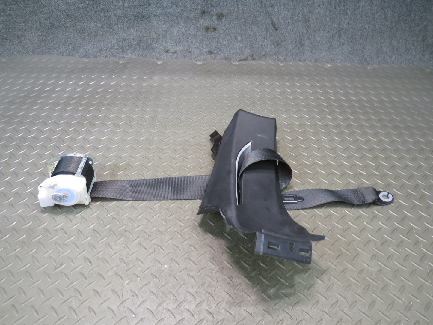 16-19 TESLA MODEL S 75D SET OF 2 REAR RIGHT & LEFT SEATBELT RETRACTOR OEM