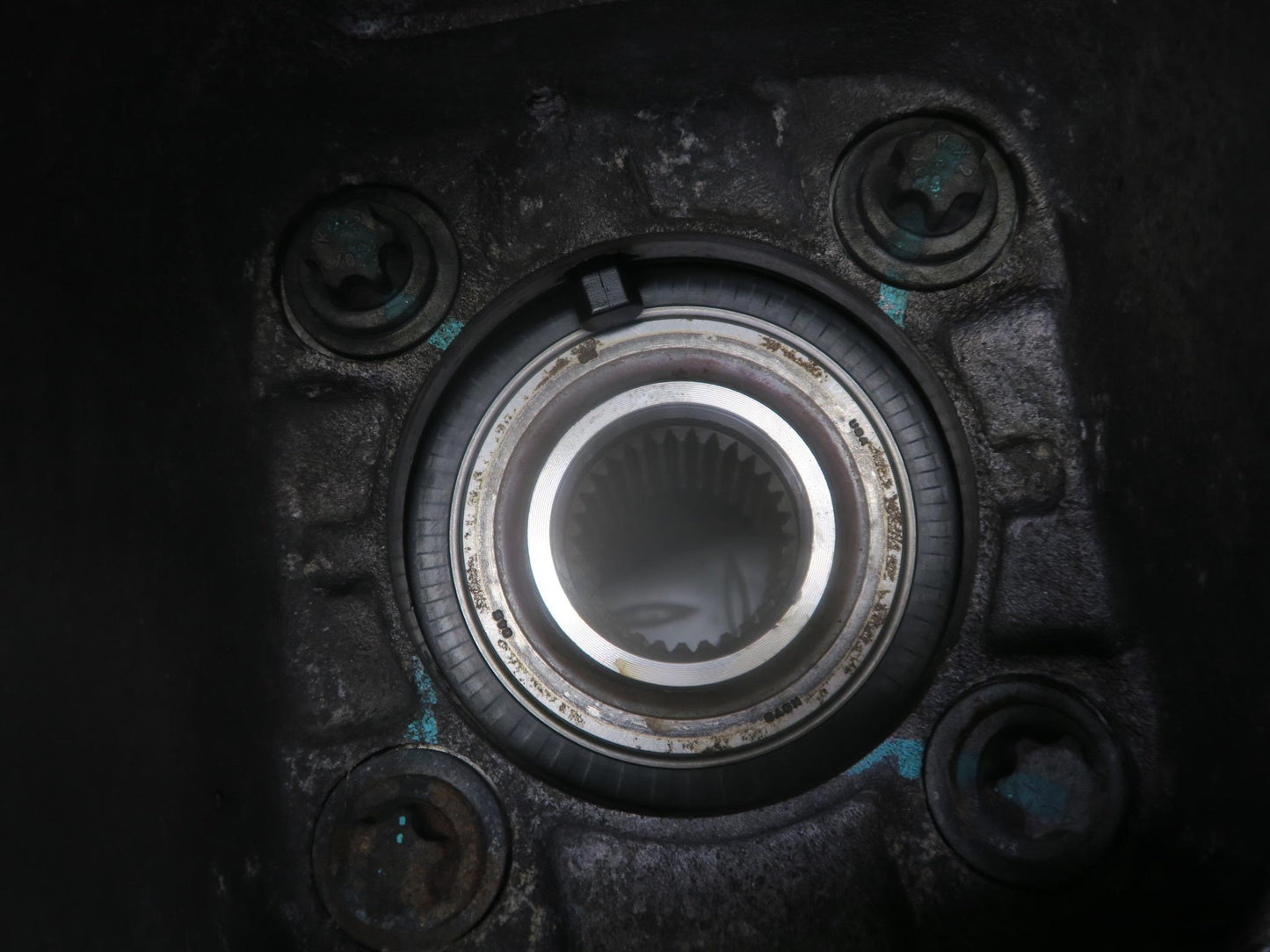 04-06 BMW E53 X5 AWD Rear Left Spindle Knuckle Wheel Hub Bearing OEM