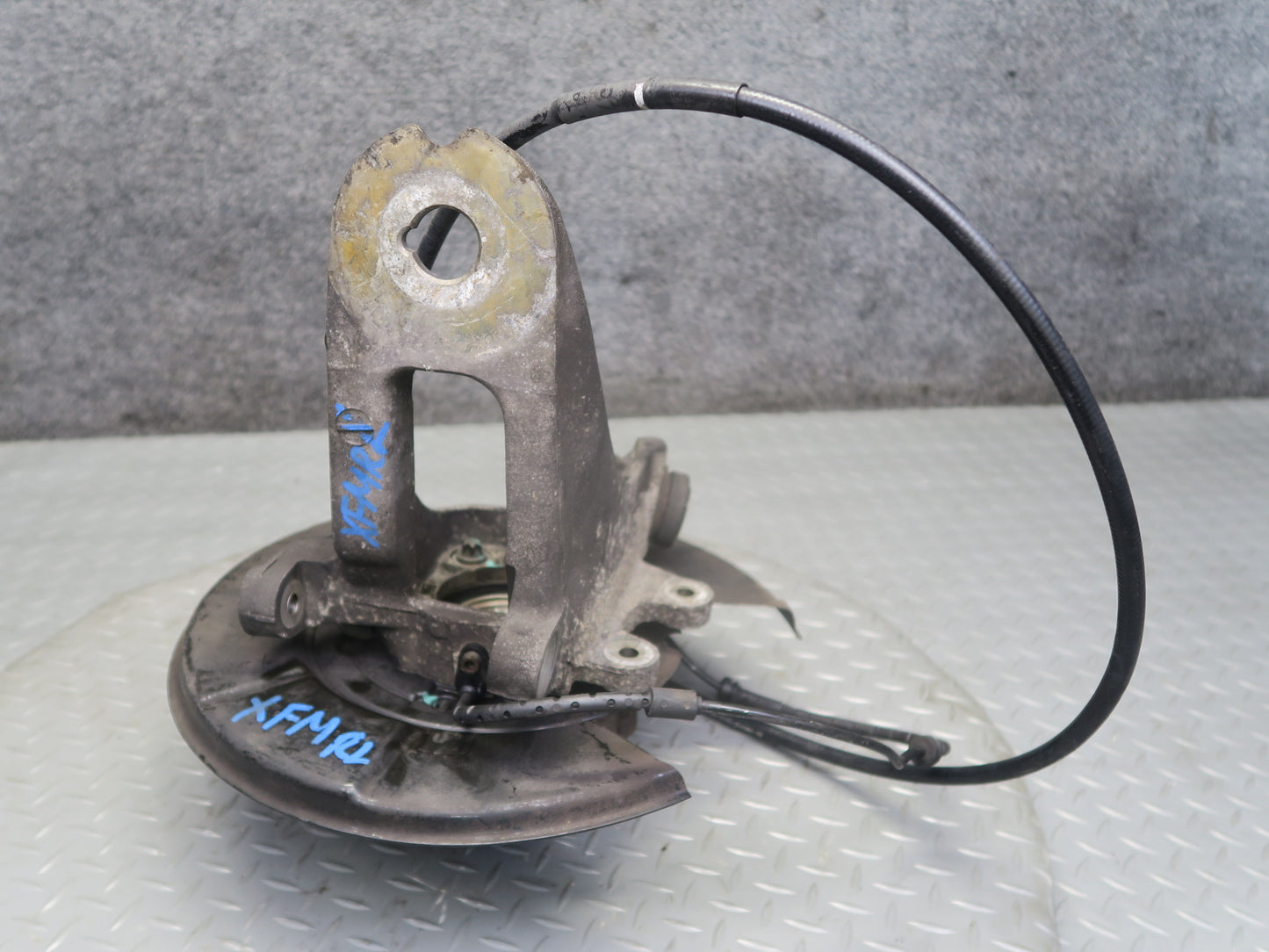 04-06 BMW E53 X5 AWD Rear Left Spindle Knuckle Wheel Hub Bearing OEM