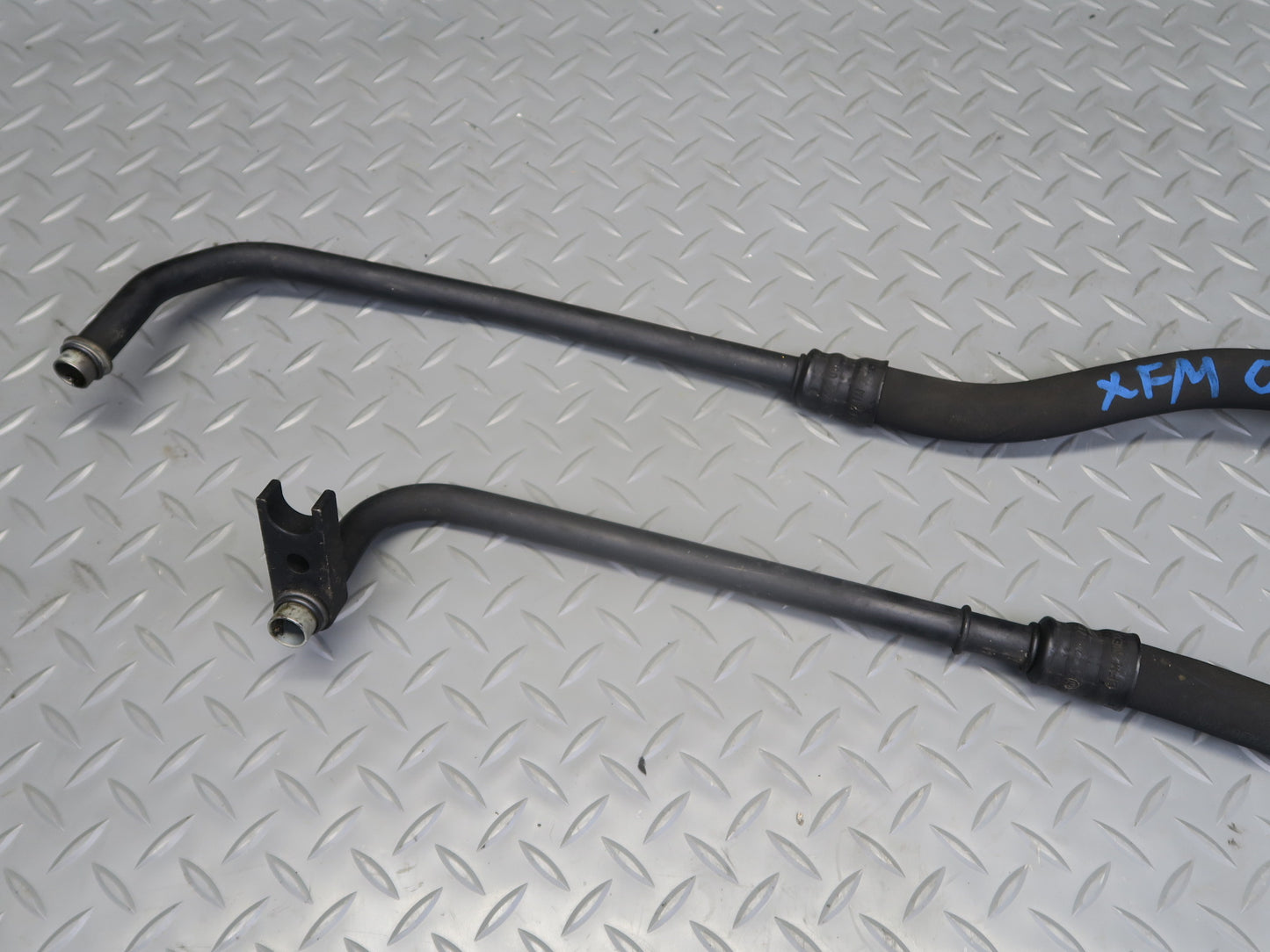 04-06 BMW E53 X5 N62 Set of 2 Engine Motor Oil Cooler Hose Pipe Line OEM