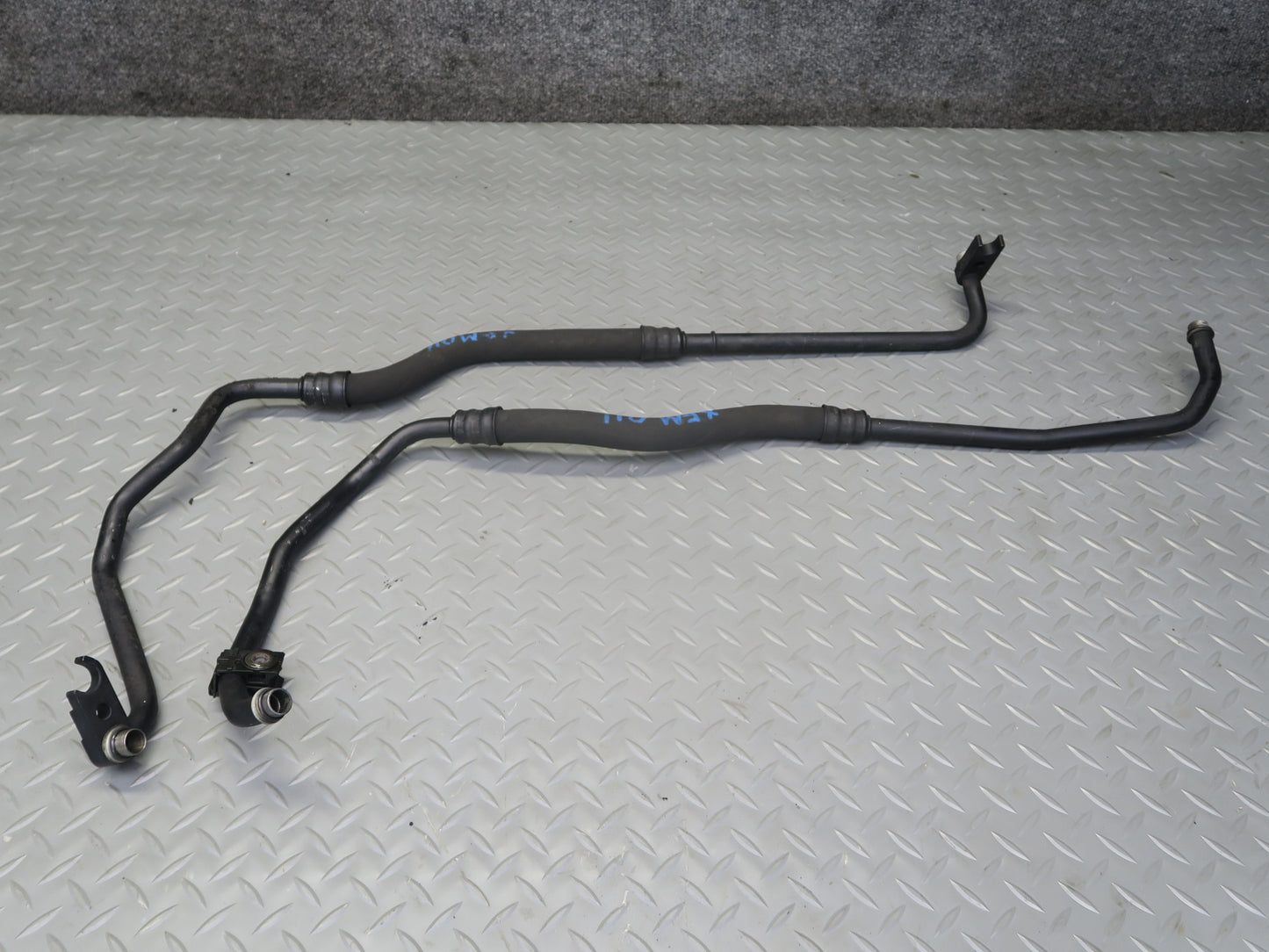 04-06 BMW E53 X5 N62 Set of 2 Engine Motor Oil Cooler Hose Pipe Line OEM