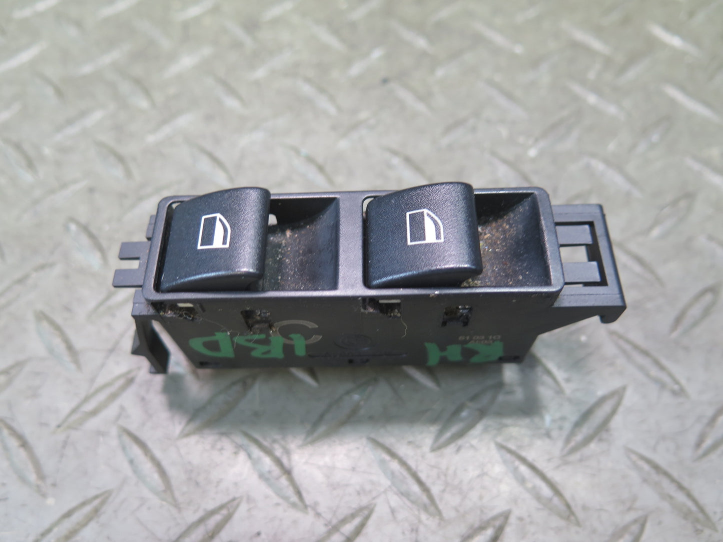 01-06 BMW E46 330Ci Convertible Right Power Window Switch 6902178 OEM