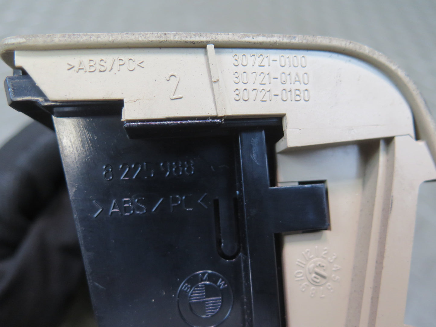 01-06 BMW E46 330CI Rear Center Console Compartment Storage Ashtray Beige OEM