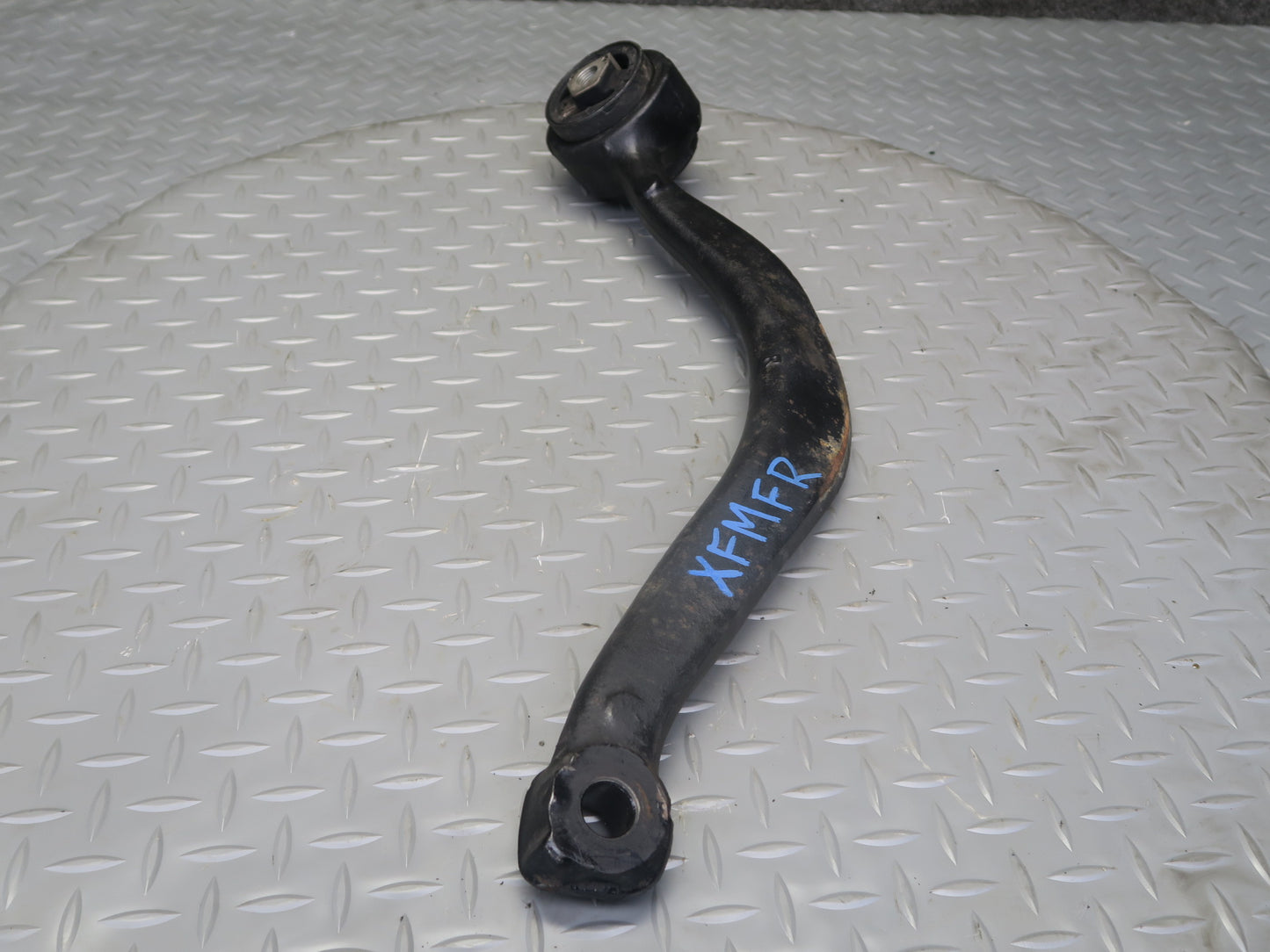 00-06 BMW E53 X5 Front Right Suspension Lower Control Arm OEM
