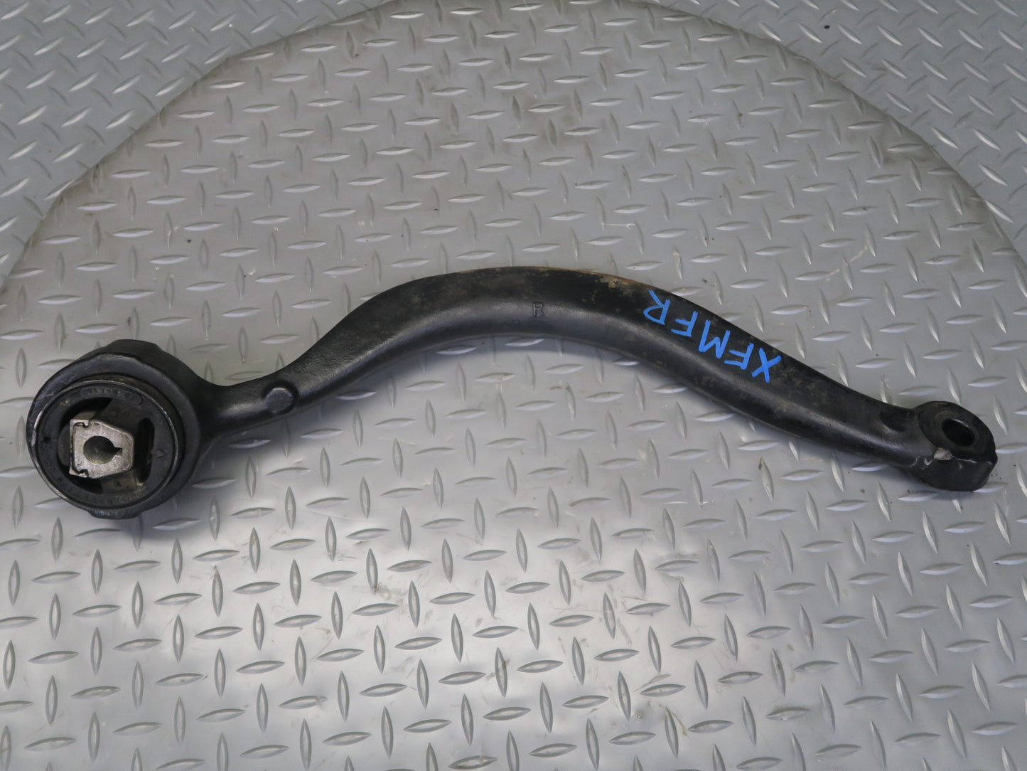 00-06 BMW E53 X5 Front Right Suspension Lower Control Arm OEM