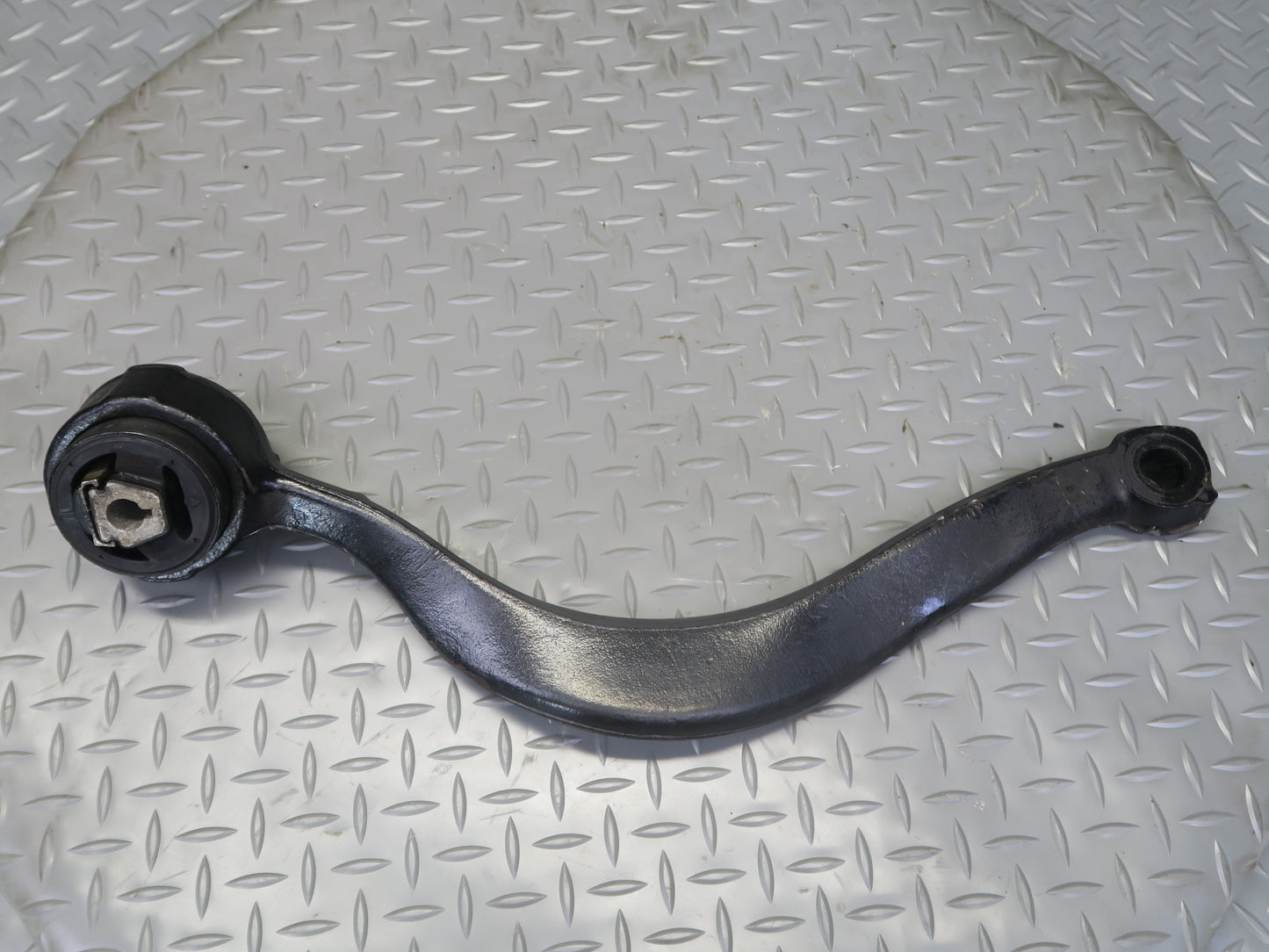 00-06 BMW E53 X5 Front Right Suspension Lower Control Arm OEM