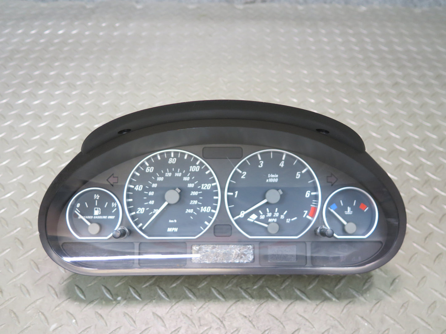 02-06 BMW E46 330Ci A/T Instrument Cluster Gauge Speedometer 6932935 OEM