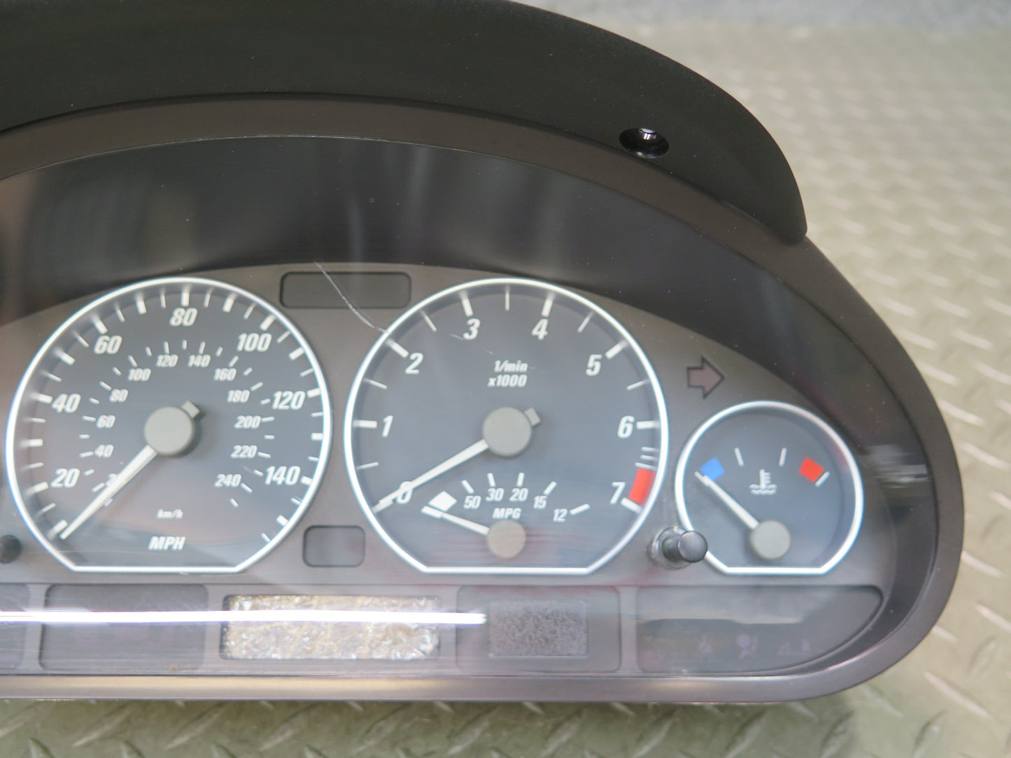 02-06 BMW E46 330Ci A/T Instrument Cluster Gauge Speedometer 6932935 OEM