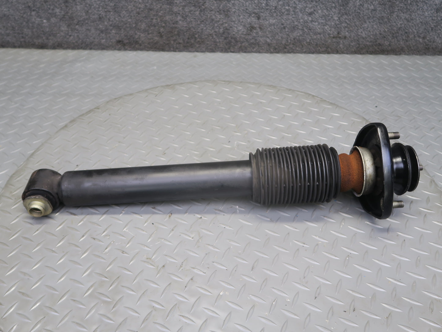 00-06 BMW E53 X5 AWD Set of 2 Rear Left & Right Strut Shock Absorber OEM