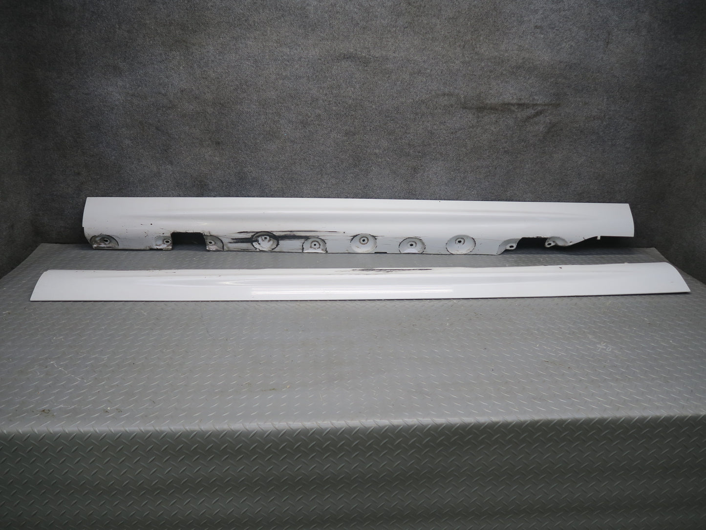 01-06 BMW E46 330ci Coupe Convertible Set of 2 Side Skirt Rocker Panel White OEM