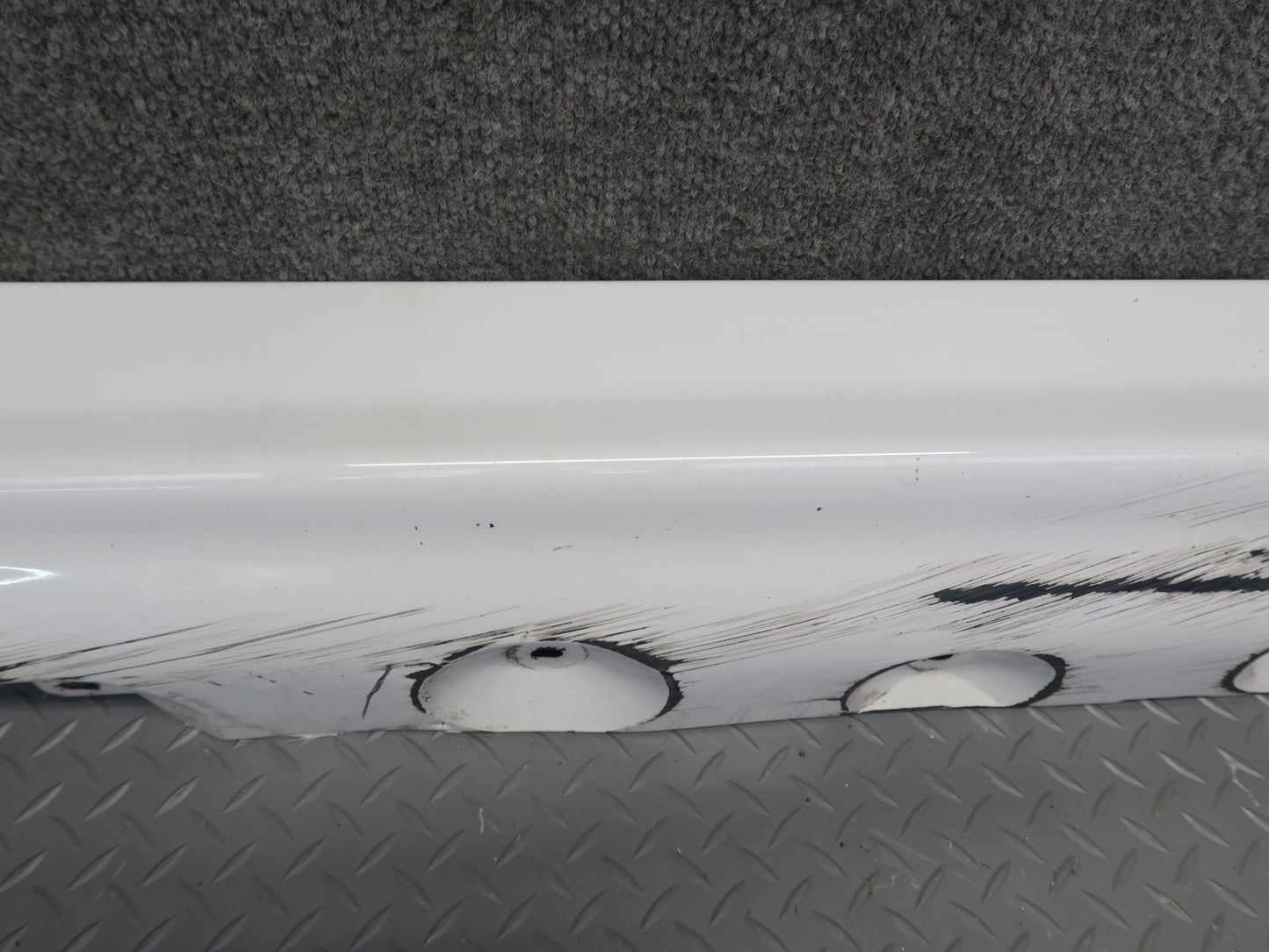 01-06 BMW E46 330ci Coupe Convertible Set of 2 Side Skirt Rocker Panel White OEM