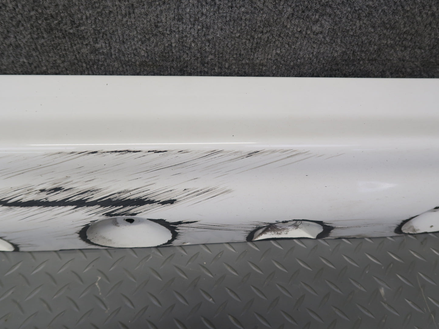 01-06 BMW E46 330ci Coupe Convertible Set of 2 Side Skirt Rocker Panel White OEM