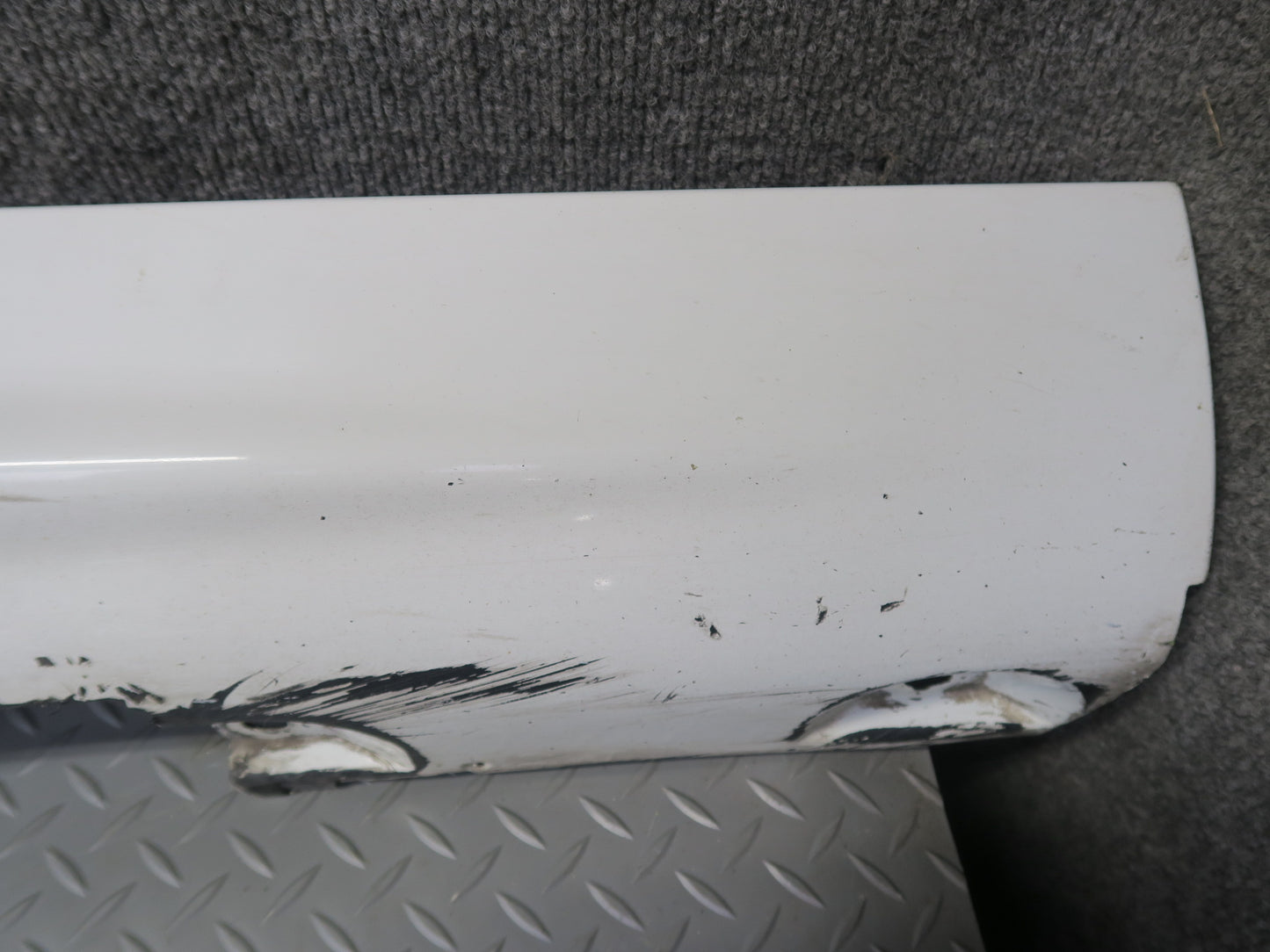 01-06 BMW E46 330ci Coupe Convertible Set of 2 Side Skirt Rocker Panel White OEM