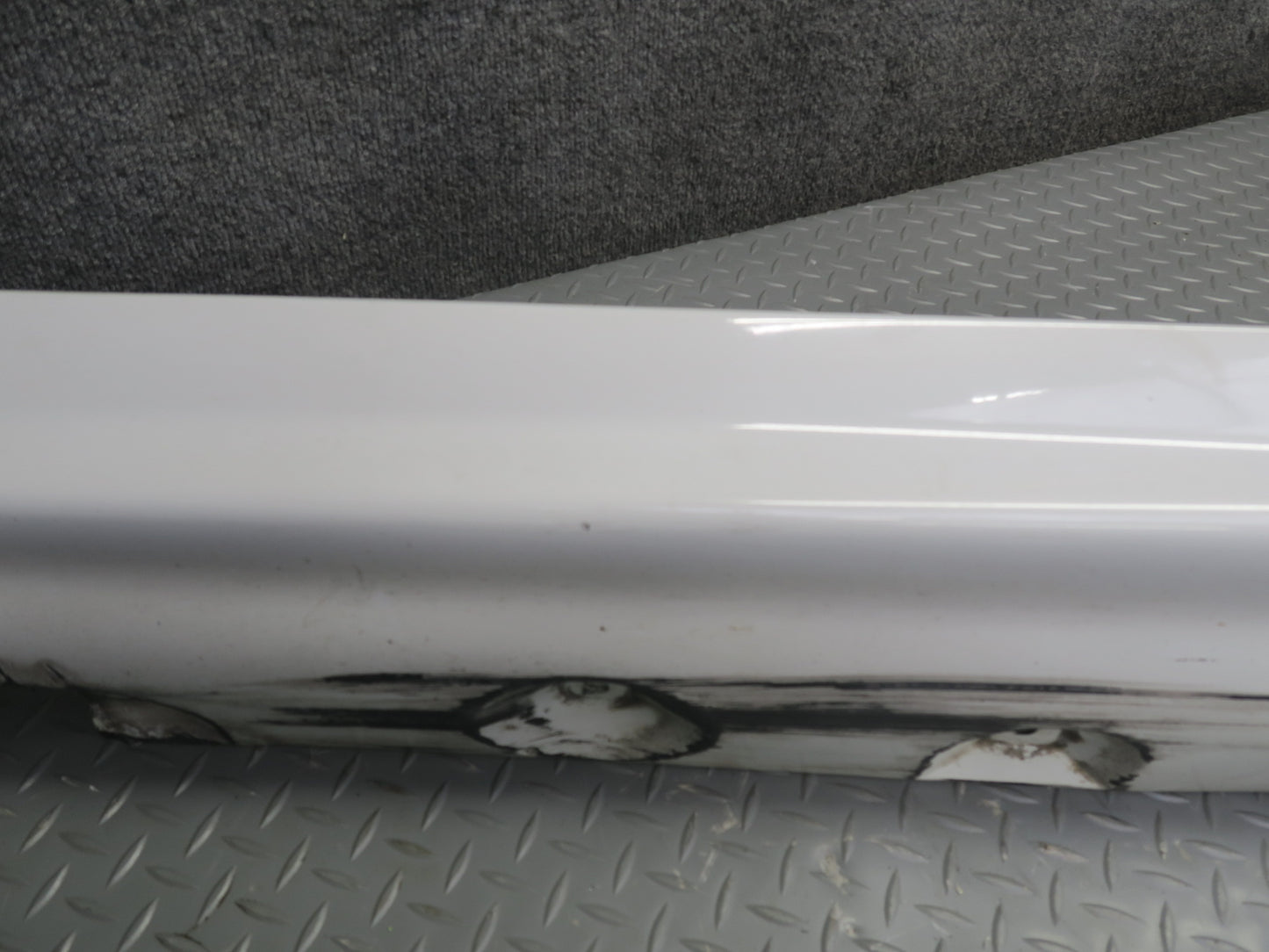 01-06 BMW E46 330ci Coupe Convertible Set of 2 Side Skirt Rocker Panel White OEM