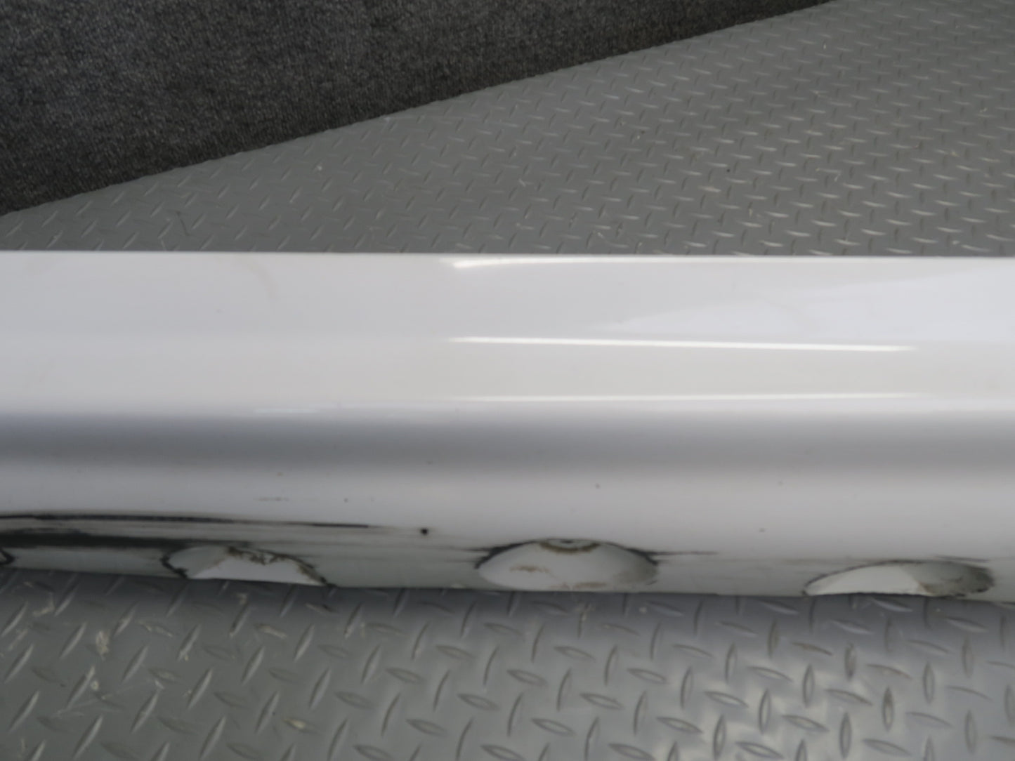 01-06 BMW E46 330ci Coupe Convertible Set of 2 Side Skirt Rocker Panel White OEM