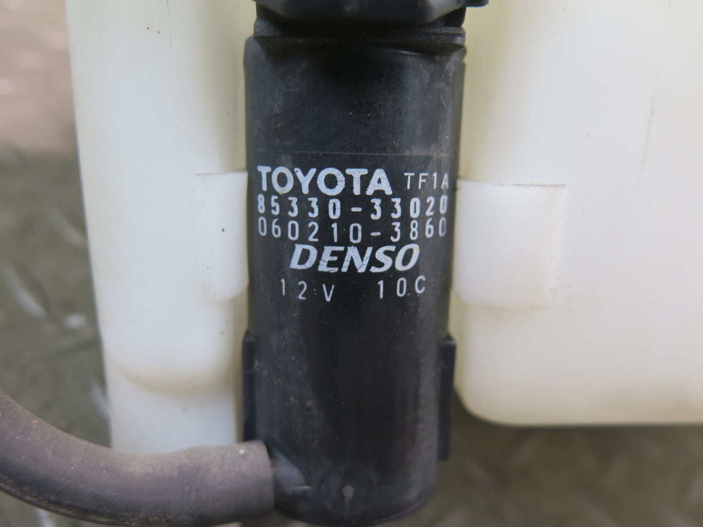 01-05 Lexus GS300 GS400 GS430 Windshield Washer Fluid Reservoir Tank w Pump OEM