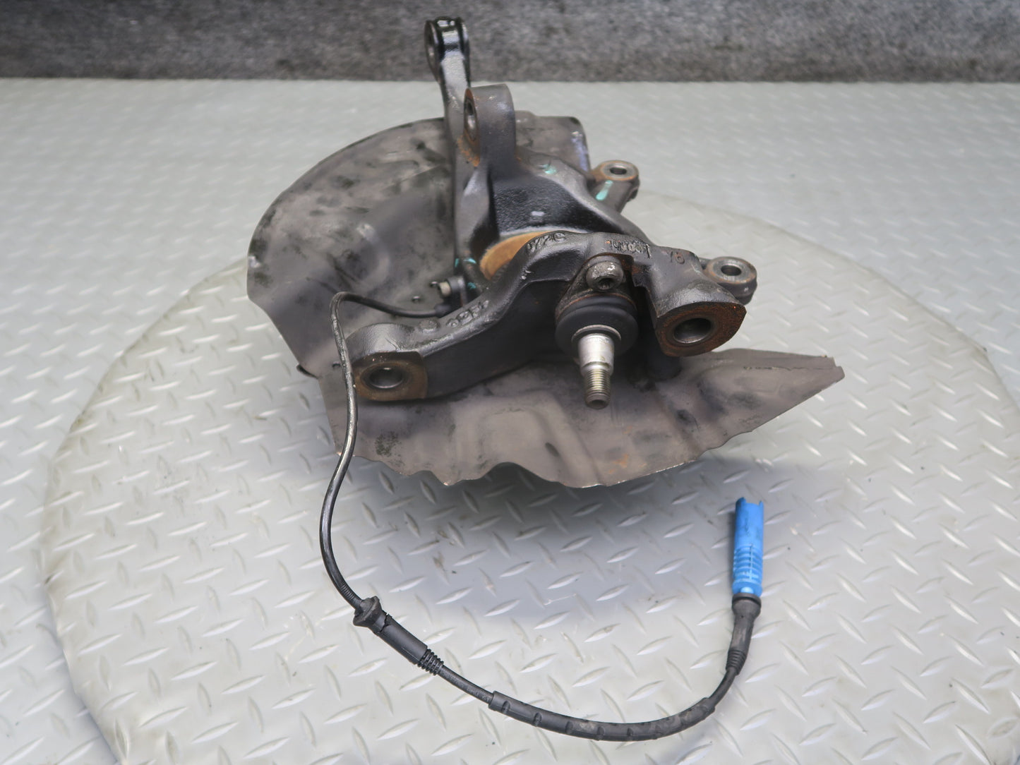 00-06 BMW E53 X5 AWD Front Right Spindle Knuckle Wheel Hub Bearing 6761576 OEM
