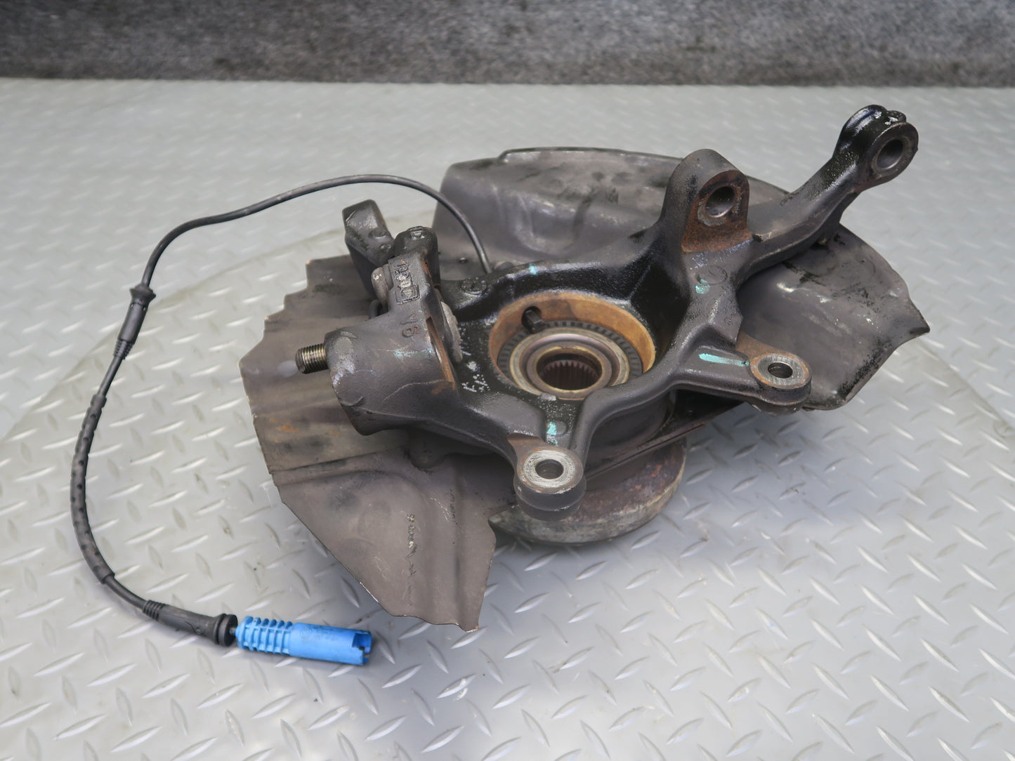 00-06 BMW E53 X5 AWD Front Right Spindle Knuckle Wheel Hub Bearing 6761576 OEM