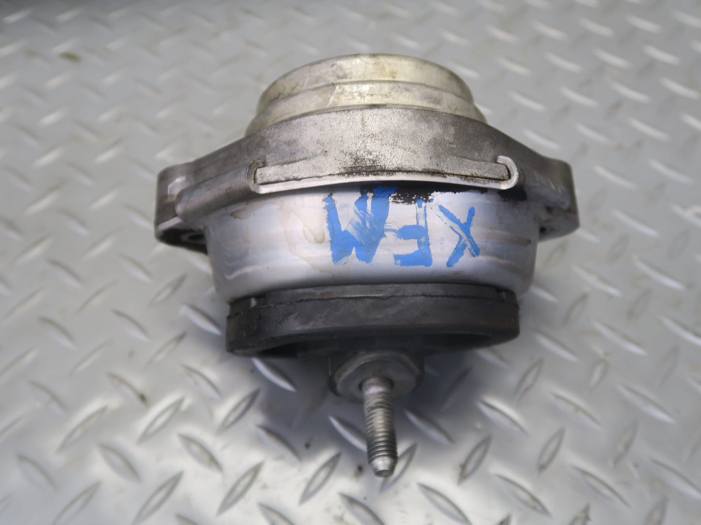 04-06 BMW E53 X5 4.8is Set of 2 Engine Motor Mount OEM