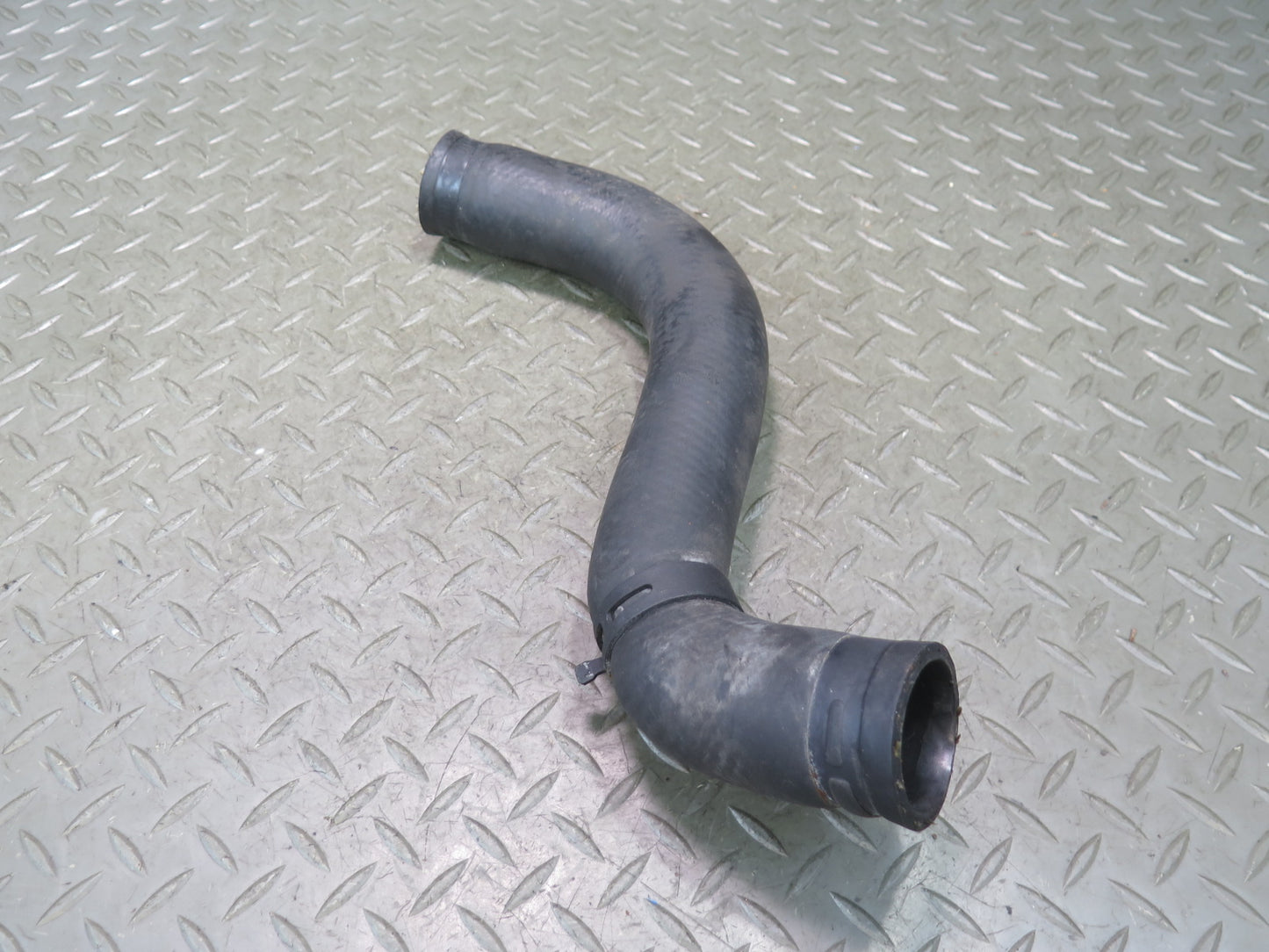 01-05 Lexus SC430 GS430 4.3L 3UZFE Set of 2 Engine Radiator Hose Pipe OEM