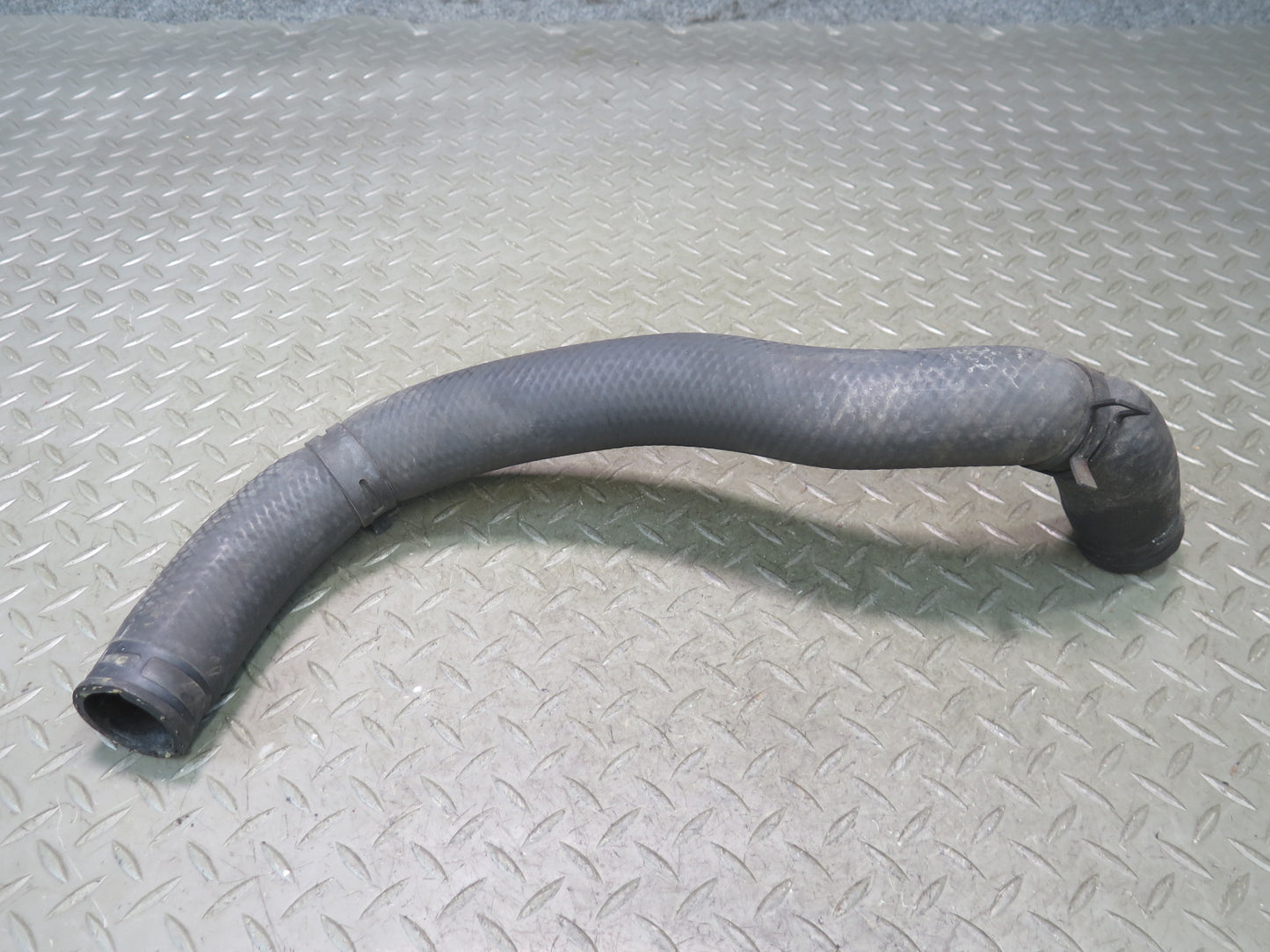 01-05 Lexus SC430 GS430 4.3L 3UZFE Set of 2 Engine Radiator Hose Pipe OEM
