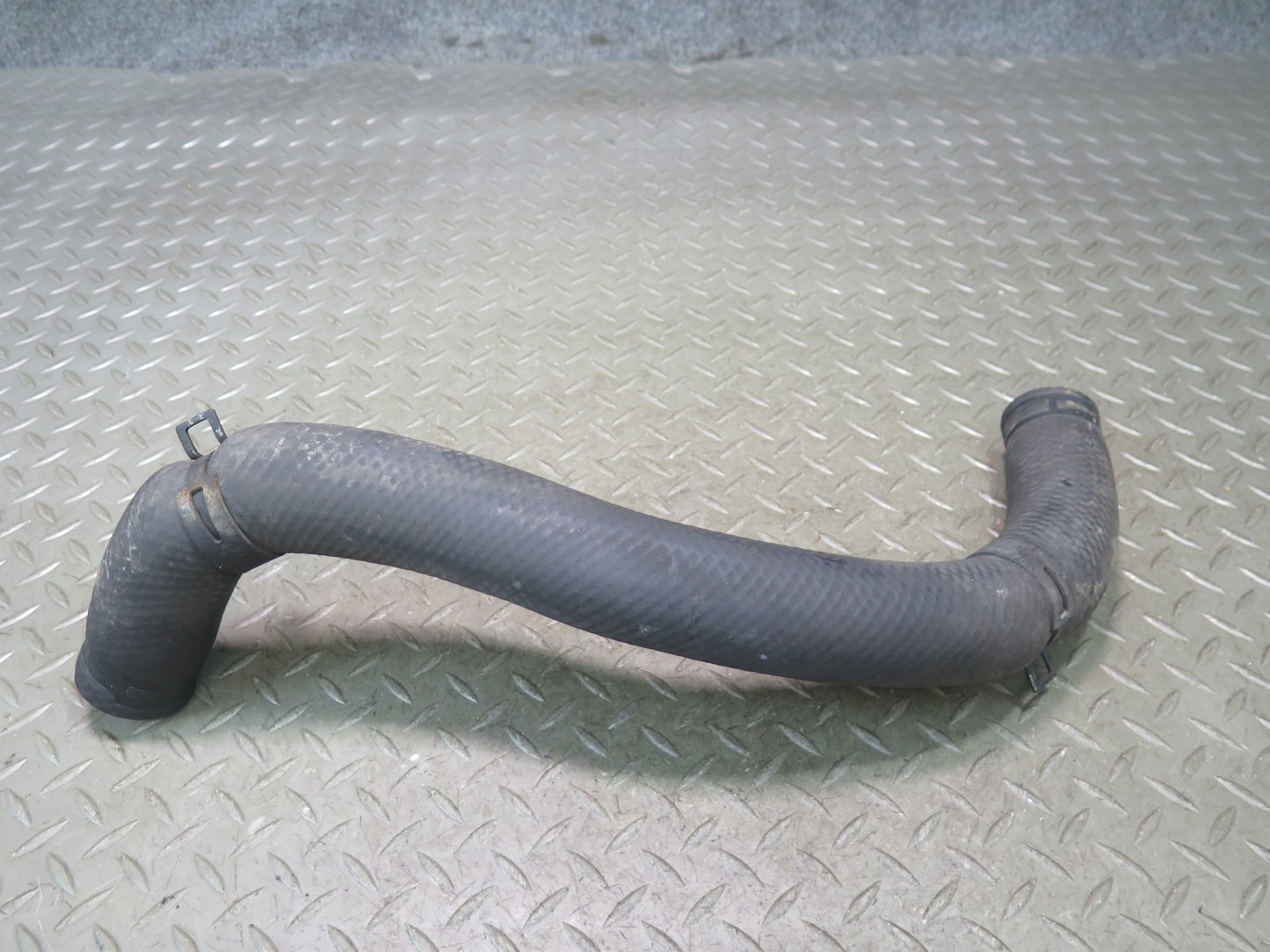 01-05 Lexus SC430 GS430 4.3L 3UZFE Set of 2 Engine Radiator Hose Pipe OEM