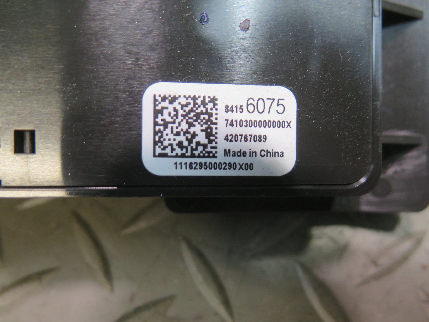 17-19 Chevrolet Corvette C7 GPS Navigation Antenna Module 84156075 OEM