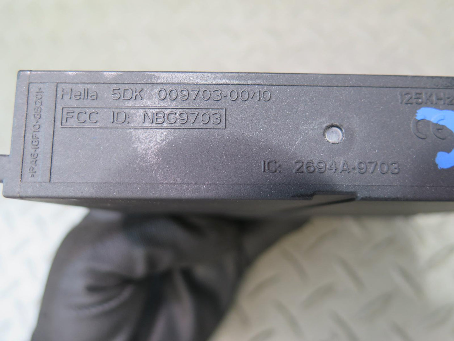 14-19 Chevrolet Corvette C7 Keyless Entry Control Module 13599218 OEM