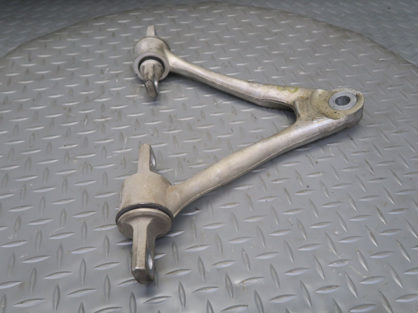 14-19 Chevrolet Corvette C7 Front Right Suspension Upper Control Arm OEM