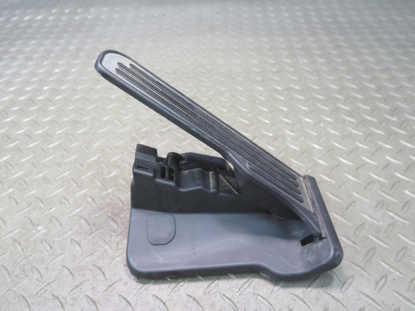 14-19 Chevrolet Corvette C7 Gas Acceleration Pedal 23418313 OEM