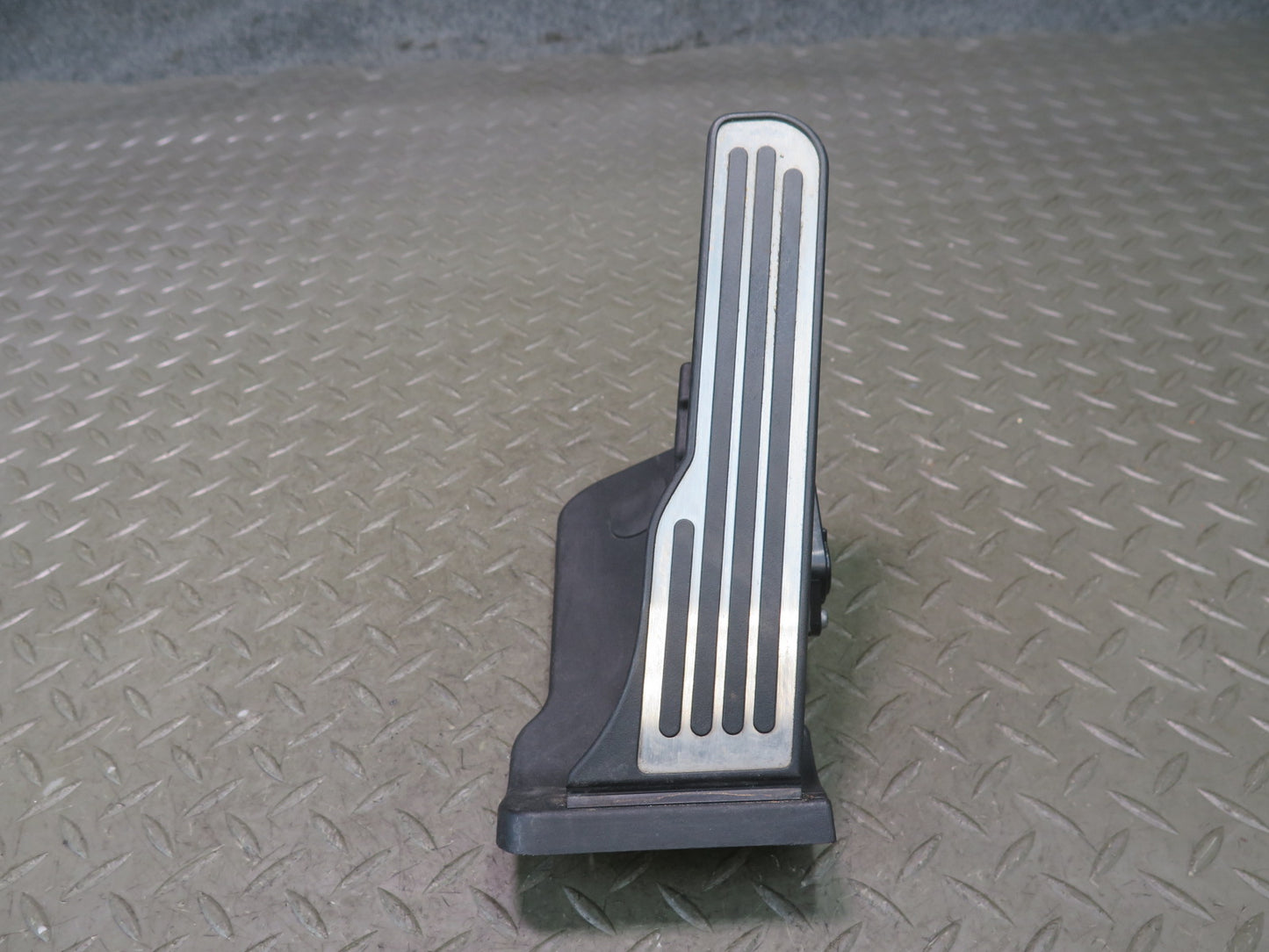 14-19 Chevrolet Corvette C7 Gas Acceleration Pedal 23418313 OEM